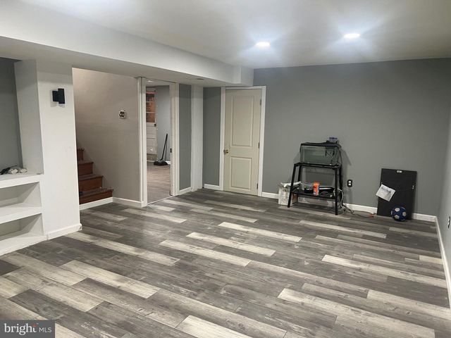 11117 NURSERY RD, Hagerstown, MD 21740