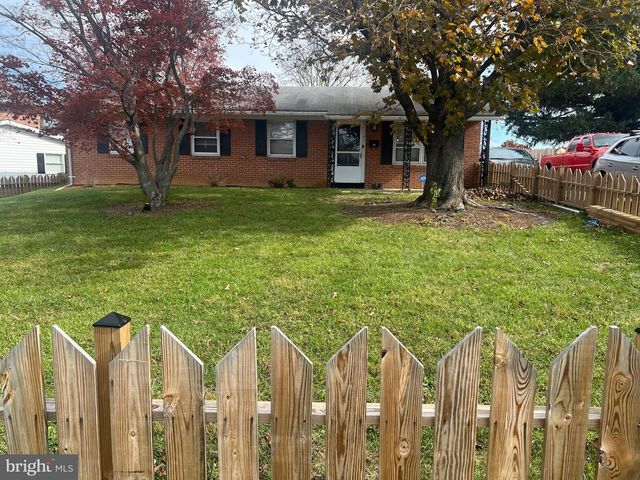 11117 NURSERY RD, Hagerstown, MD 21740