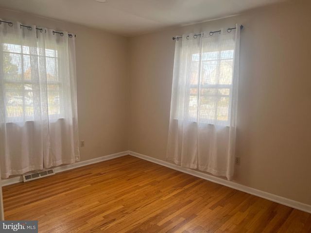 11117 NURSERY RD, Hagerstown, MD 21740