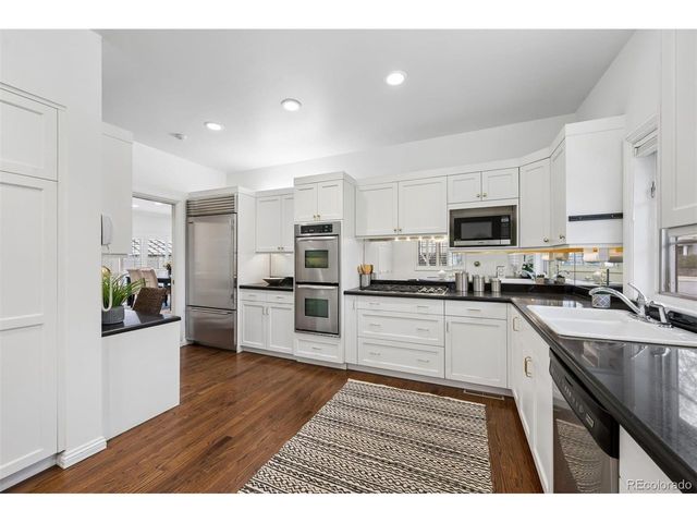 390 Saint Paul St, Denver, CO 80206