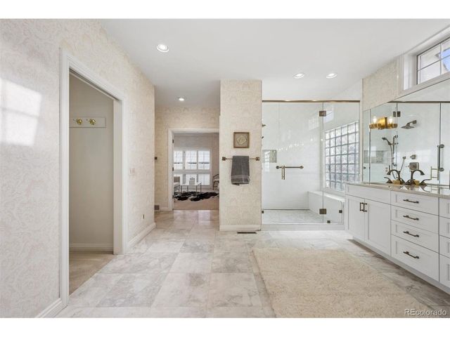 390 Saint Paul St, Denver, CO 80206