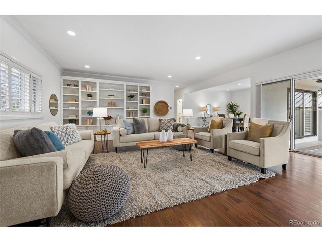 390 Saint Paul St, Denver, CO 80206