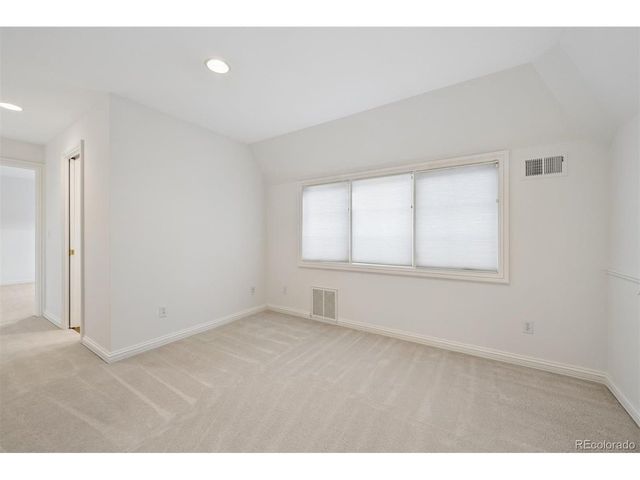390 Saint Paul St, Denver, CO 80206