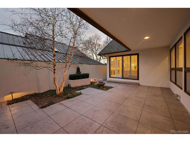 390 Saint Paul St, Denver, CO 80206