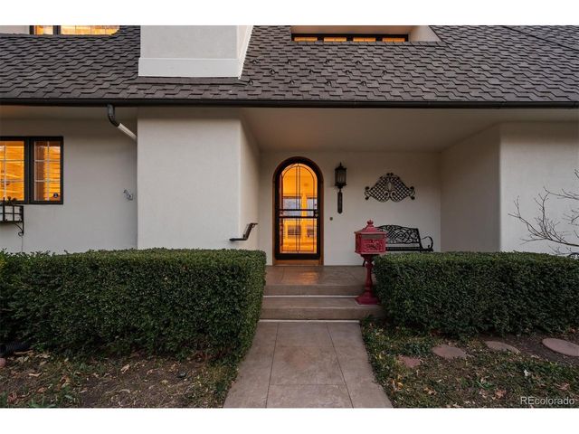 390 Saint Paul St, Denver, CO 80206