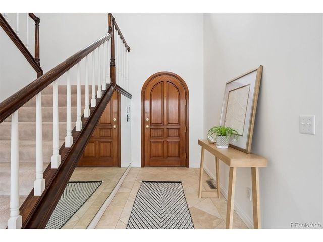 390 Saint Paul St, Denver, CO 80206