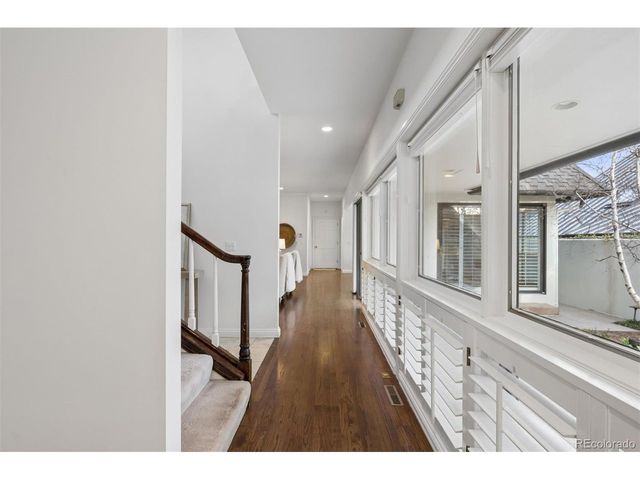 390 Saint Paul St, Denver, CO 80206