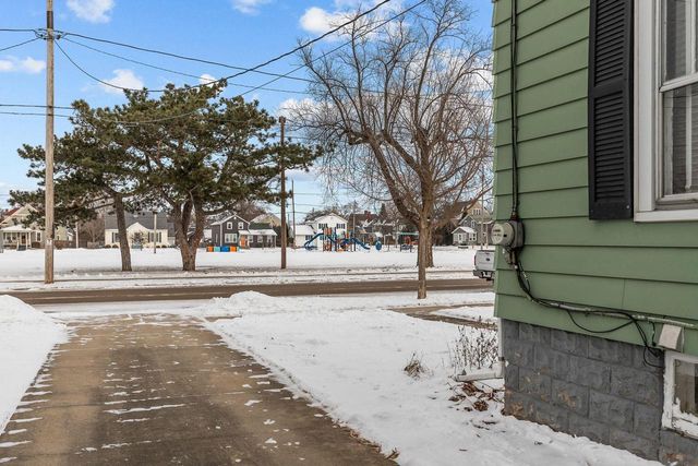 333 E FRANKLIN AVENUE, Neenah, WI 54956