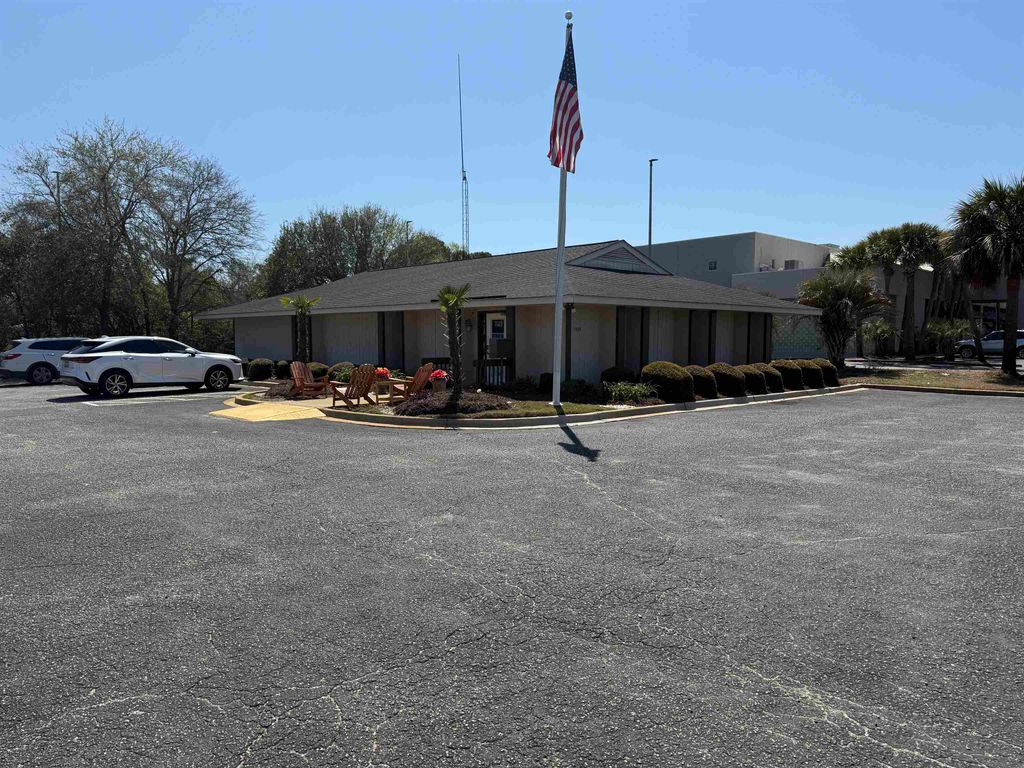 1401 Hwy 17 S, North Myrtle Beach, SC 29582 — exterior