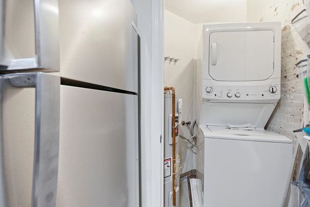 335 Cypress St Apt 2P, Manchester, NH 03103