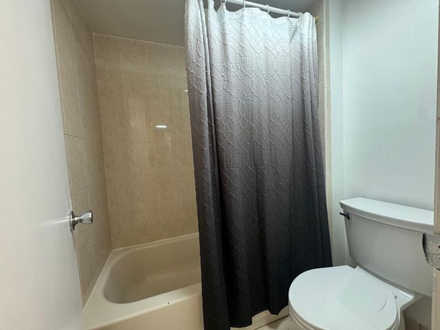 711 N Pine Island Road N 103, Plantation, FL 33324