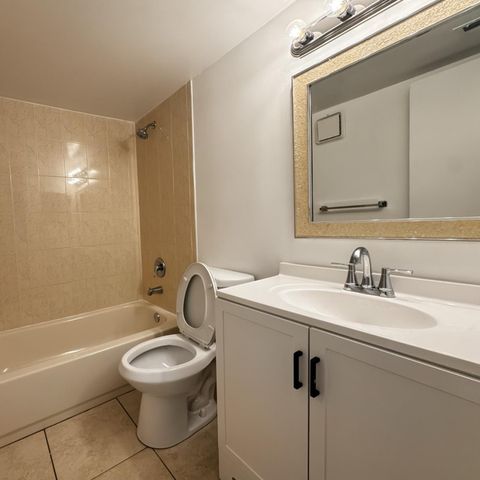 711 N Pine Island Road N 103, Plantation, FL 33324