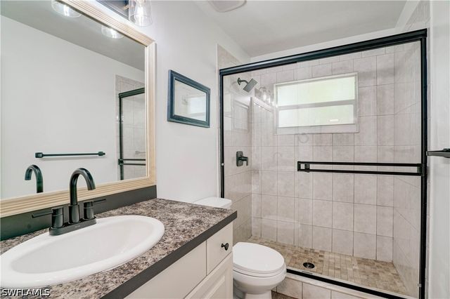 601 SE 23rd AVE, Cape Coral, FL 33990