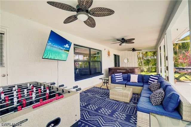 601 SE 23rd AVE, Cape Coral, FL 33990