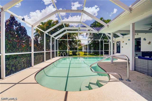 601 SE 23rd AVE, Cape Coral, FL 33990
