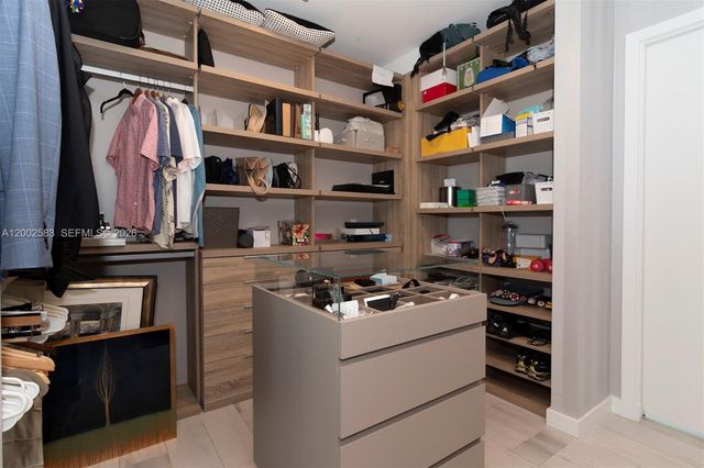 480 NE 31st St 3007, Miami, FL 33137