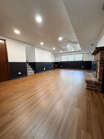 800 Marston Avenue, Glen Ellyn, IL 60137