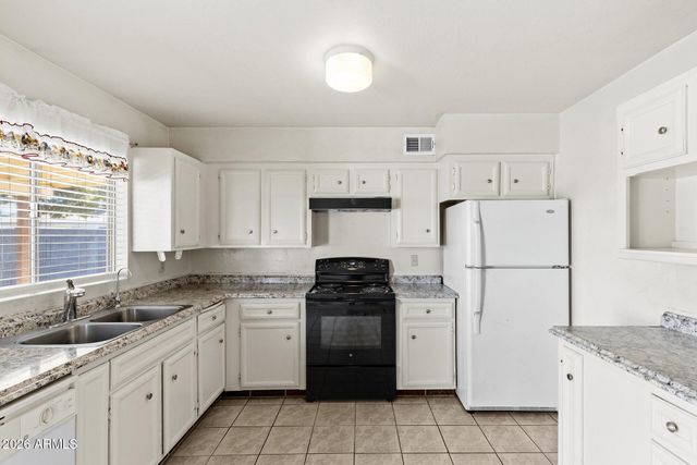18419 N 32ND Lane, Phoenix, AZ 85053