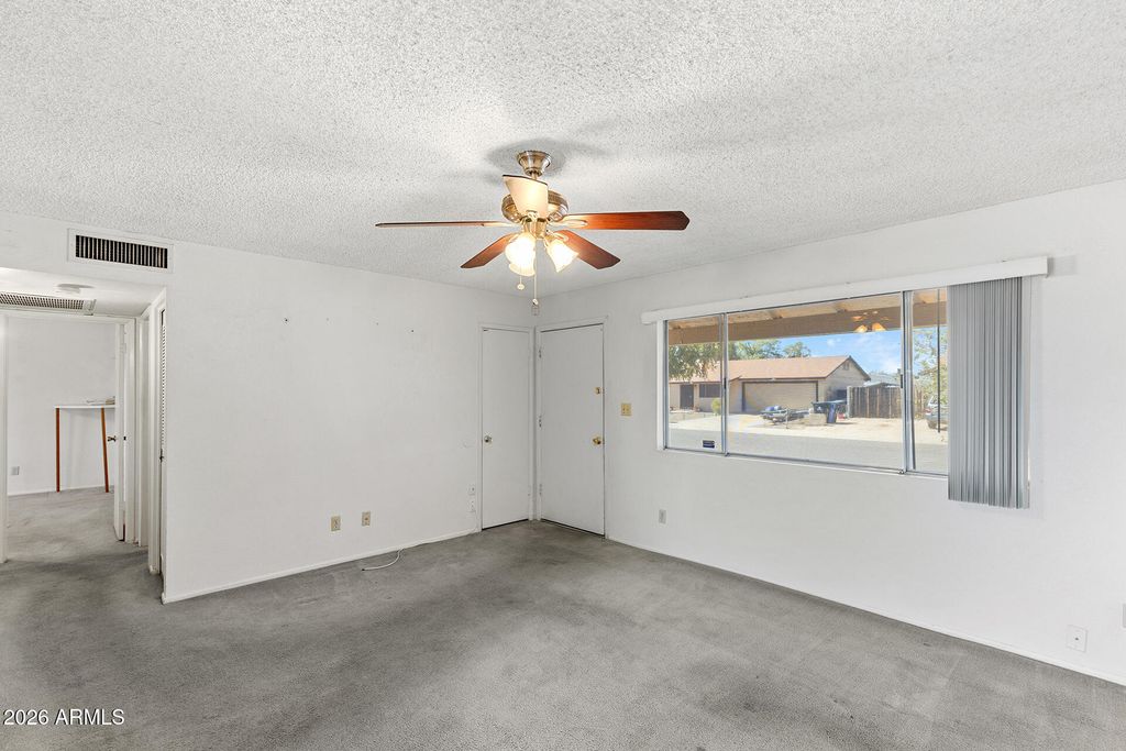 18419 N 32ND Lane, Phoenix, AZ 85053 — photo 4