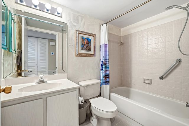 10576 Tropic Palm Avenue 102, Boynton Beach, FL 33437