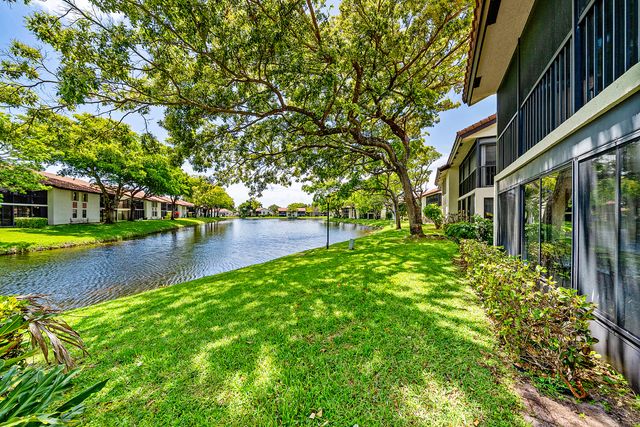 10576 Tropic Palm Avenue 102, Boynton Beach, FL 33437