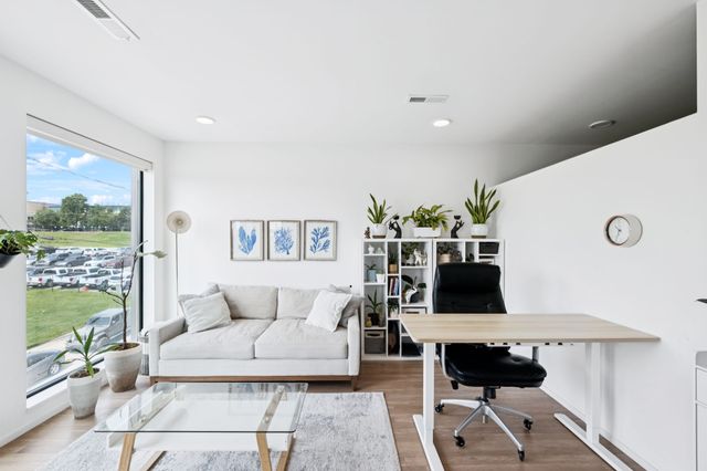 806 Olympic St Apt 303, Nashville, TN 37203