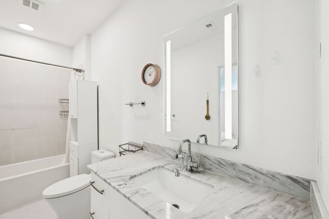 806 Olympic St Apt 303, Nashville, TN 37203