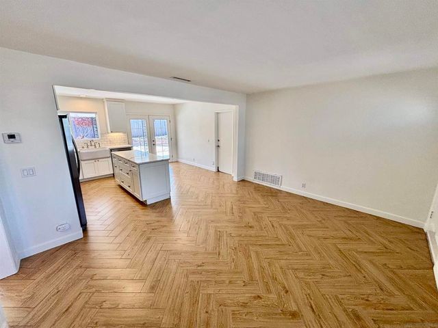 4609 Dauer Ave, La Mesa, CA 91942