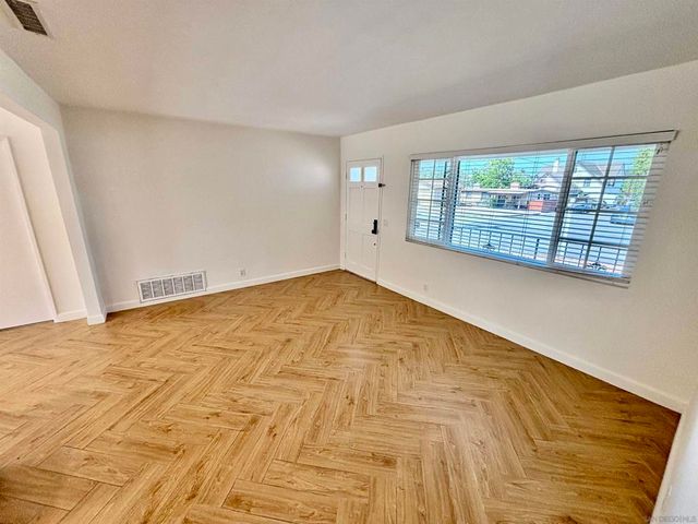 4609 Dauer Ave, La Mesa, CA 91942