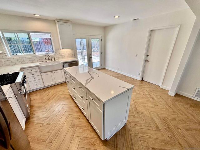 4609 Dauer Ave, La Mesa, CA 91942