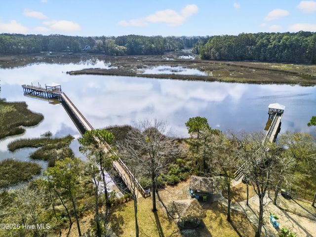 2035 Manor Parc Drive, Calabash, NC 28467