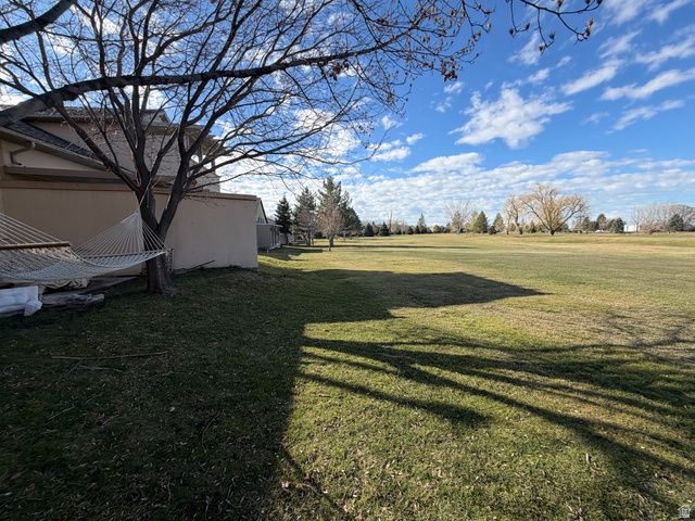 43 HILLSBOROUGH DR, Pleasant View, UT 84414