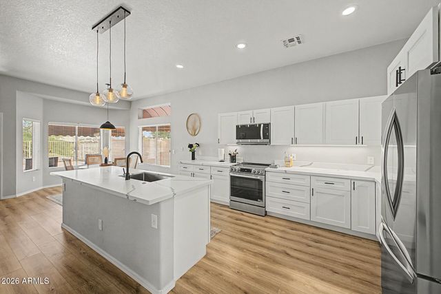 11655 W HEDGEHOG Court, Surprise, AZ 85378