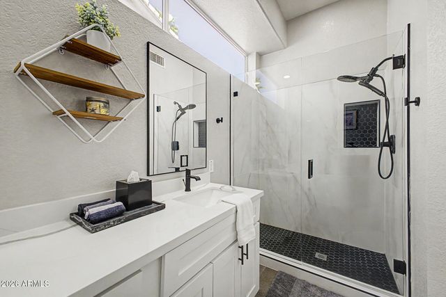 11655 W HEDGEHOG Court, Surprise, AZ 85378