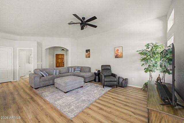 11655 W HEDGEHOG Court, Surprise, AZ 85378