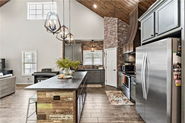 708 Welsh Avenue, College Station, TX 77840