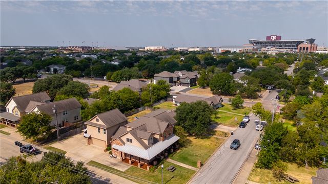 708 Welsh Avenue, College Station, TX 77840