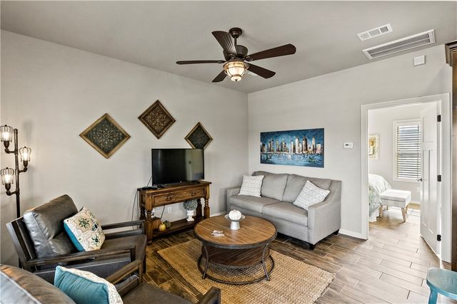 708 Welsh Avenue, College Station, TX 77840