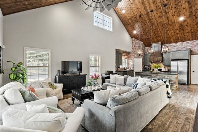 708 Welsh Avenue, College Station, TX 77840