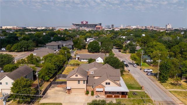 708 Welsh Avenue, College Station, TX 77840