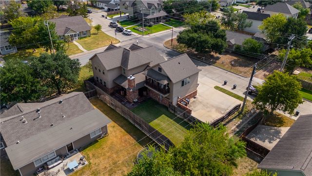 708 Welsh Avenue, College Station, TX 77840