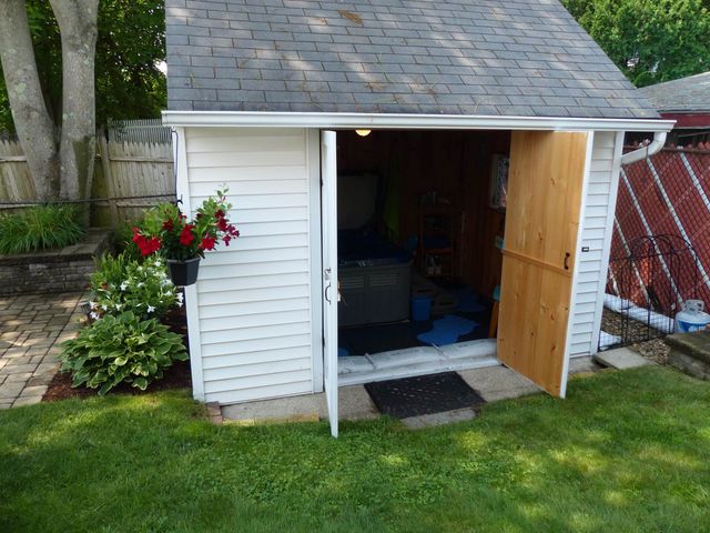 52 Caron Street, Manchester, NH 03103