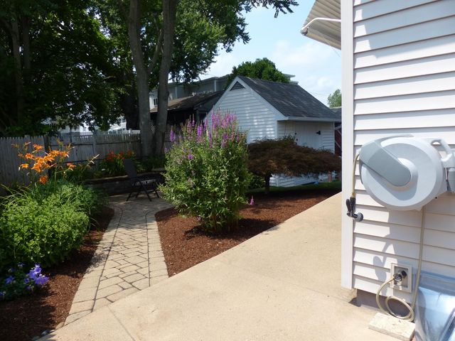 52 Caron Street, Manchester, NH 03103