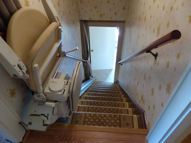 52 Caron Street, Manchester, NH 03103