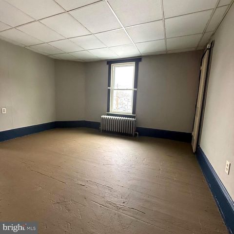 232 E 4TH ST, Mount Carmel, PA 17851