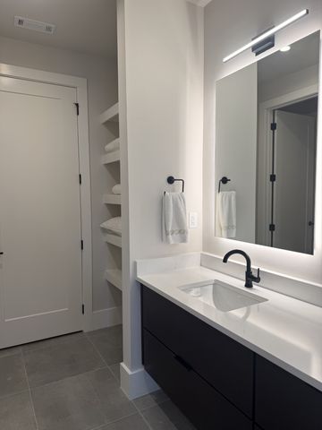 321 31st Ave N Apt 113, Nashville, TN 37203