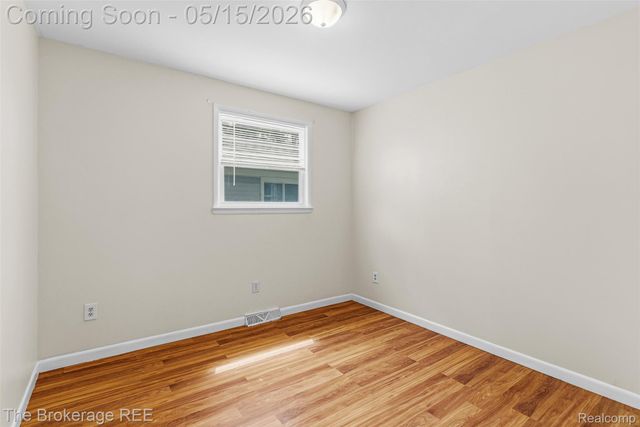 6430 Cloverton Drive, Waterford Charter Township, MI 48329
