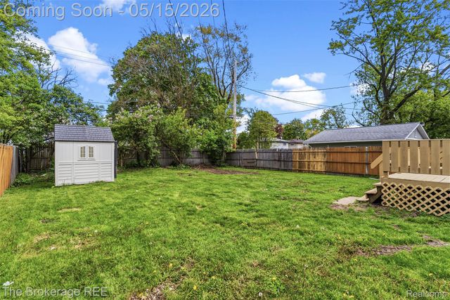 6430 Cloverton Drive, Waterford Charter Township, MI 48329