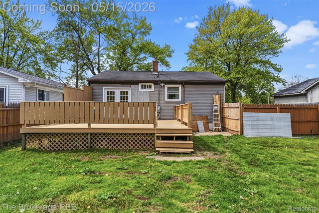 6430 Cloverton Drive, Waterford Charter Township, MI 48329