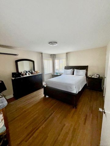 2719 Seymour Avenue, Bronx, NY 10469